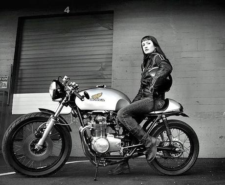 LAS RANAS TAMBIEN SE ENAMORAN por Megan Maxwell