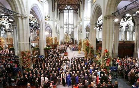 La ‘protestante’ Holanda recibe su primera reina católica