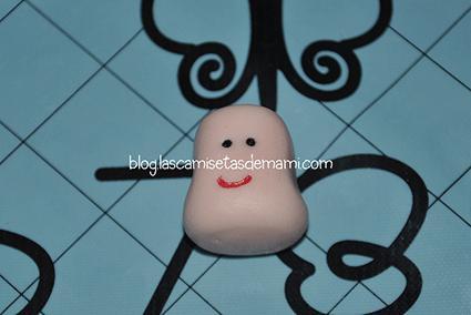 Como modelar una muñeca con fondant modelar-muneca-fondant-21