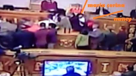 PASO A PASO LA GOLPIZA A MARIA CORINA Y BORGES, BRUTAL !!