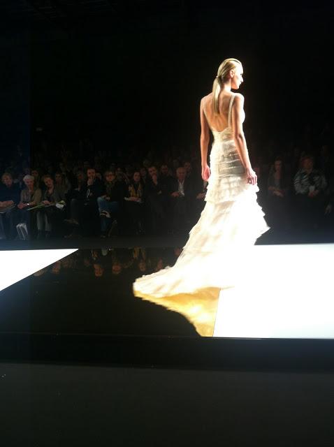 Exclusive Weddings en el desfile de YolanCris de Pasarela Gaudí : nos encantó la colección 'Ethereal Evanescence'