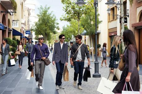 gana 300€ para tu look chic lady