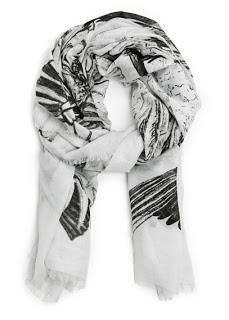 Pañuelos en la cabeza, tendencia primavera-verano.