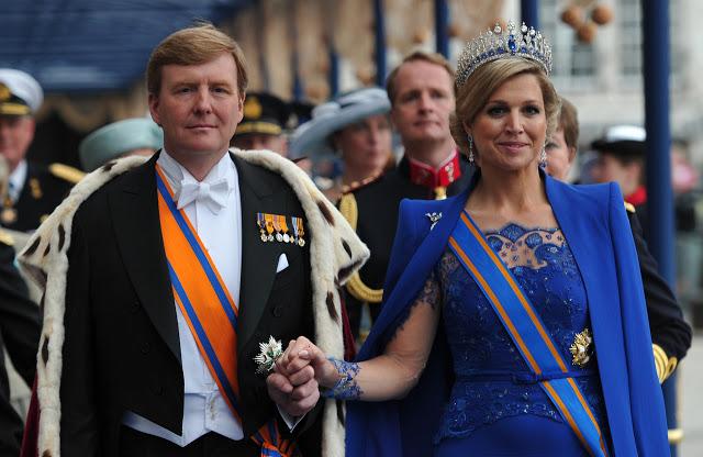 La que tiene coronita...