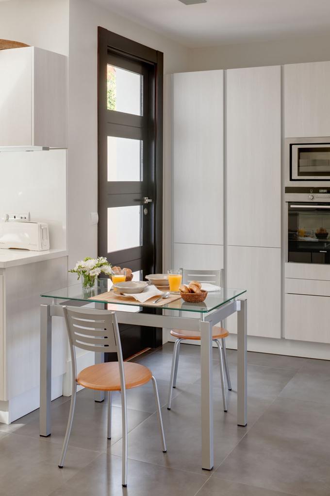 UN CALIDO APARTAMENTO MEDITERRANEO