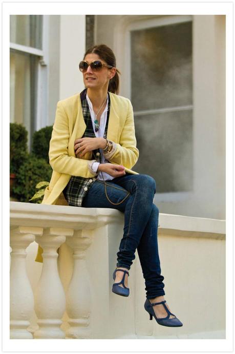  photo abrigo_amarillo-chaleco-balamoda-66_zpsddf90fd3.jpg