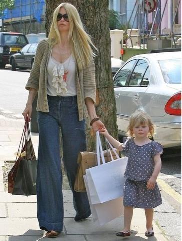 Bolsos en MAYÚSCULA: Fondo de armario para que lo hereden mis nietas... Bolsos en MAYÚSCULA: Fondo de armario para que lo hereden mis nietas...