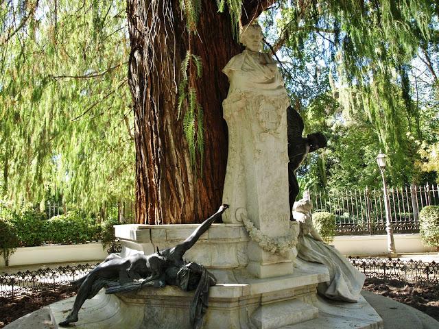 La Glorieta de Bécquer (3): el amor caído.