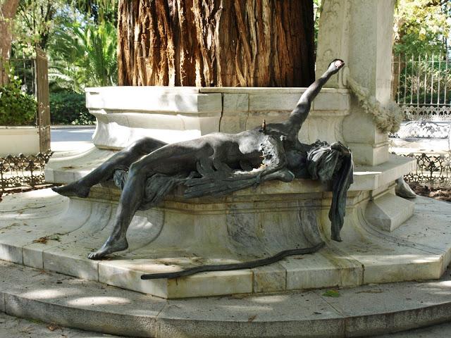 La Glorieta de Bécquer (3): el amor caído.