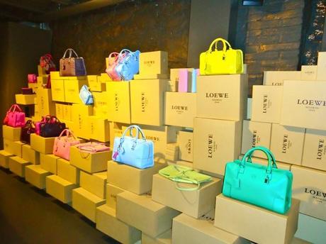 El BCN Rally: Rutas de shopping y lifestyle por Barcelona galería loewe bolsos