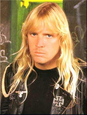 EL GRITO METALLIKO; JEFF HANNEMAN, Obituario.