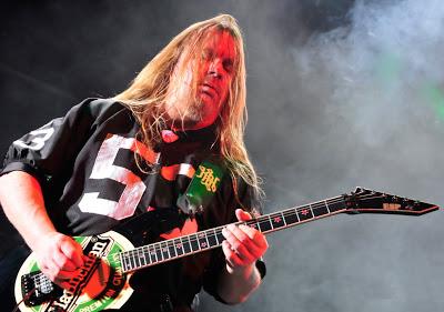 EL GRITO METALLIKO; JEFF HANNEMAN, Obituario.