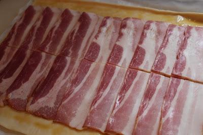 #Diadelatapa. Rulitos de Bacon Ahumado con un toque de Ron Montero.
