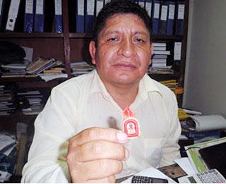 VIVE EN UN MUNDO DE MENTIRAS… Descubren que Certificados de ESSALUD Presentados por Consejero Yauyino Eran Falsos