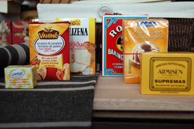 LEVADURAS, GASIFICANTES, IMPULSORES Y POLVOS DE HORNEADO