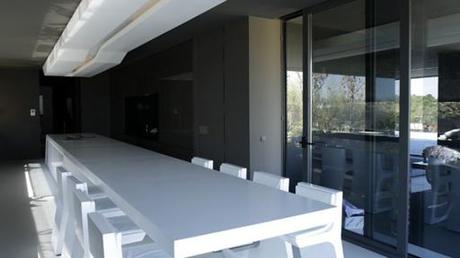 Selección de imágenes de la vivienda diseñada por A-cero en Somosaguas