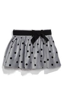 La chica de la falda de lunares (relato)