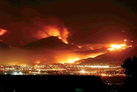 incendios en California durante la noche