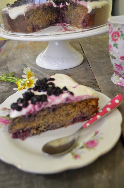 PASTEL DE ARÁNDANO,LIMÓN Y ALMENDRAS