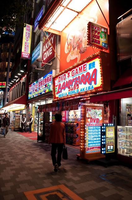 De compras por Akihabara