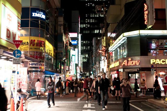 De compras por Akihabara