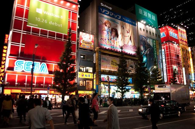 De compras por Akihabara