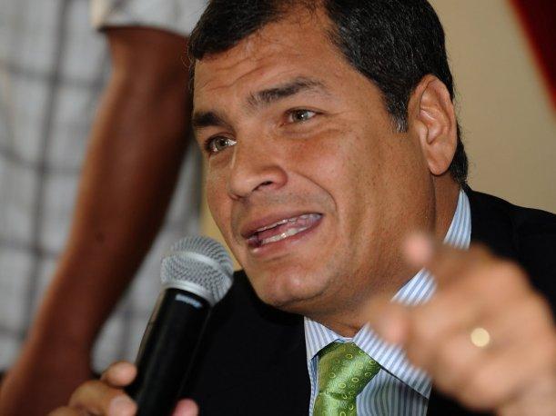 Rafael Correa: Si Riofrío no puede regresar, embajador de Perú tampoco puede volver