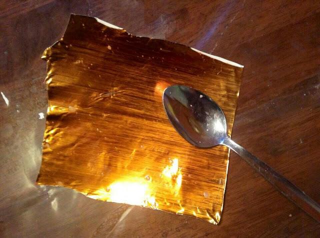 Realm of Chaos 80s : Arcane Armorials: Constructing an Oldhammer Banner...