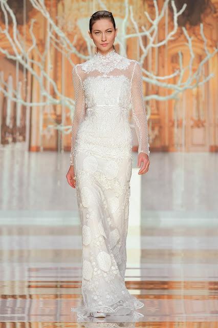 Es Tendencia: las mangas largas y espaldas trabajadas en los vestidos de Novia