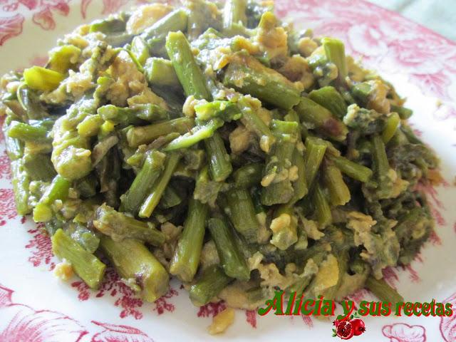 REVUELTO DE ESPÁRRAGOS DE HÚETOR TÁJAR