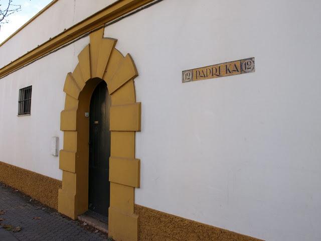 Seis villas similares.