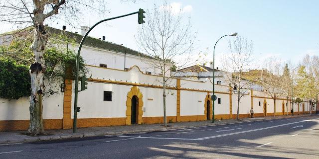 Seis villas similares.
