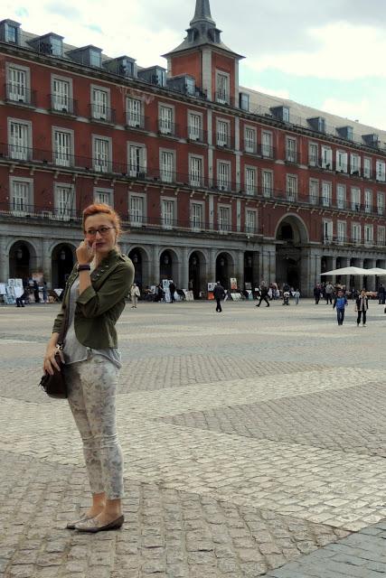 Flower-y and military ♦ Outfit