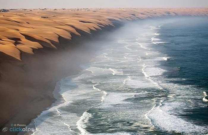 el desierto del Namib se junta con el mar