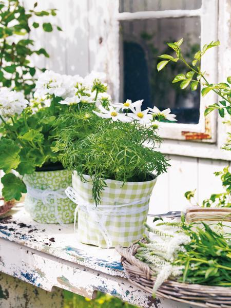 SHABBY CHIC TAMBIEN EN EL JARDIN
