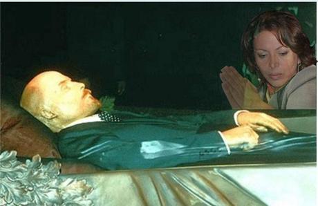 Planea Rusia abrir mausoleo a Lenin a mediados de mayo