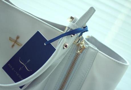 Pour la Victoire bag fashion blogger Mes Voyages à Paris (Mónica Sors)