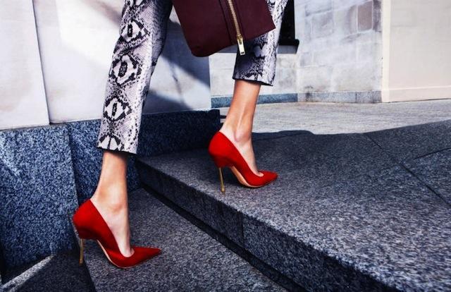 STREET STYLE: RED +COLLAGE
