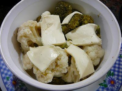 Brocoli y coliflor gratinado