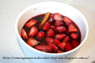 FRESAS Y FRAMBUESA AL VINO