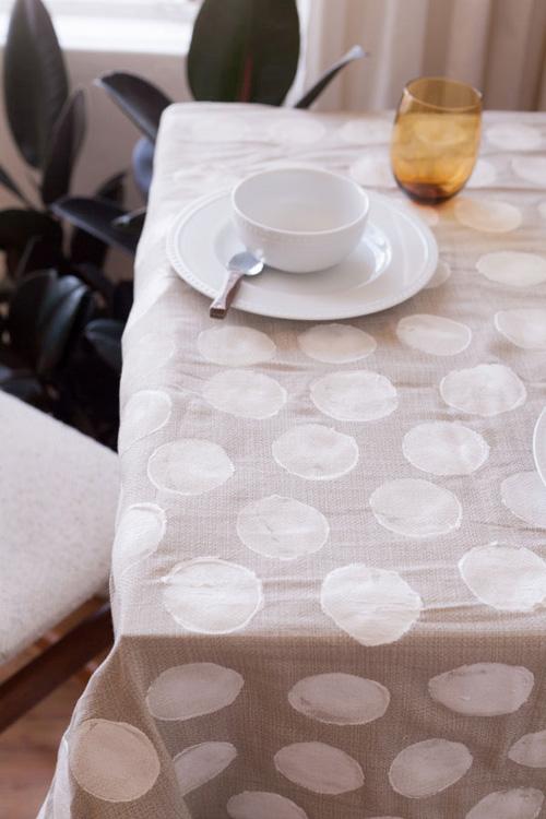 UN MANTEL ESTAMPADO CON PATATAS