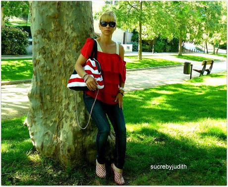 SELECTION OF SPRING LOOKS SELECTION OF SPRING LOOKS