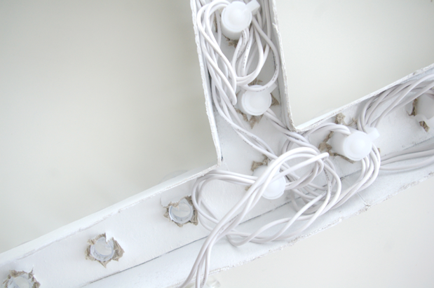 DIY: GUIRNALDA DE LUCES EN LETRAS / DIY: GARNALD OF BULBS IN CARDBOARD LETTERS.