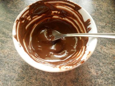 Helado cubierto con chocolate facil