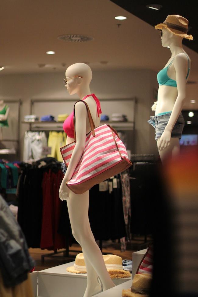 Evento: Reapertura de C&A; // Event: Reopening of C