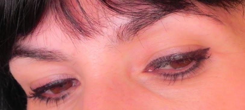 Novedades de Loreal: Delineador Super liner Blackbuster y labiales 24 horas (review y look)