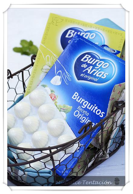 Minibrochetas de Piña y Queso Burgo de Arias con Salsa de Miel y Hierbabuena