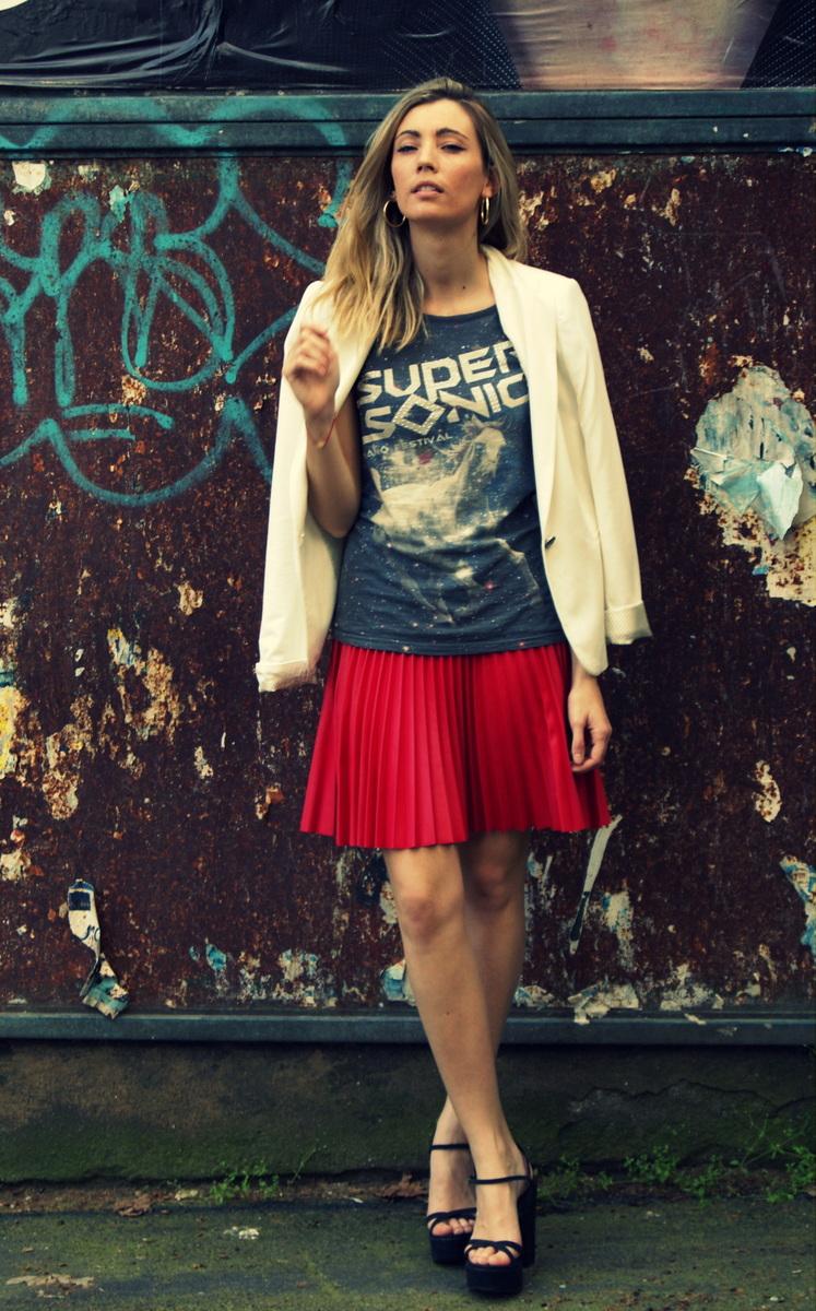 White & Red, love it!