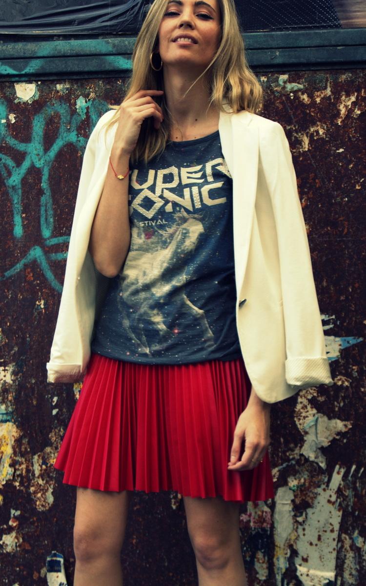 White & Red, love it!