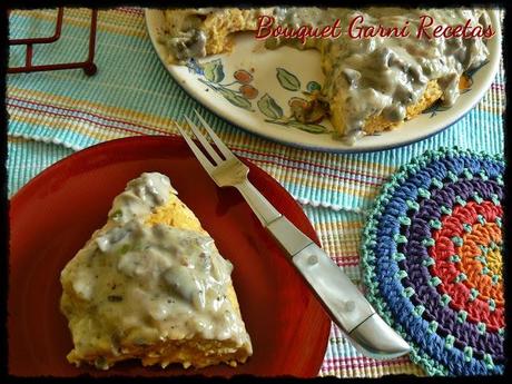 Budín de papa y queso con salsa de champiñones (Si mi bisabuela viviera, sería bloguera... y Día Mundial del Comercio Justo)